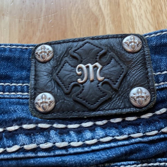 Miss Me Crop Jeans - Picture 7 of 13